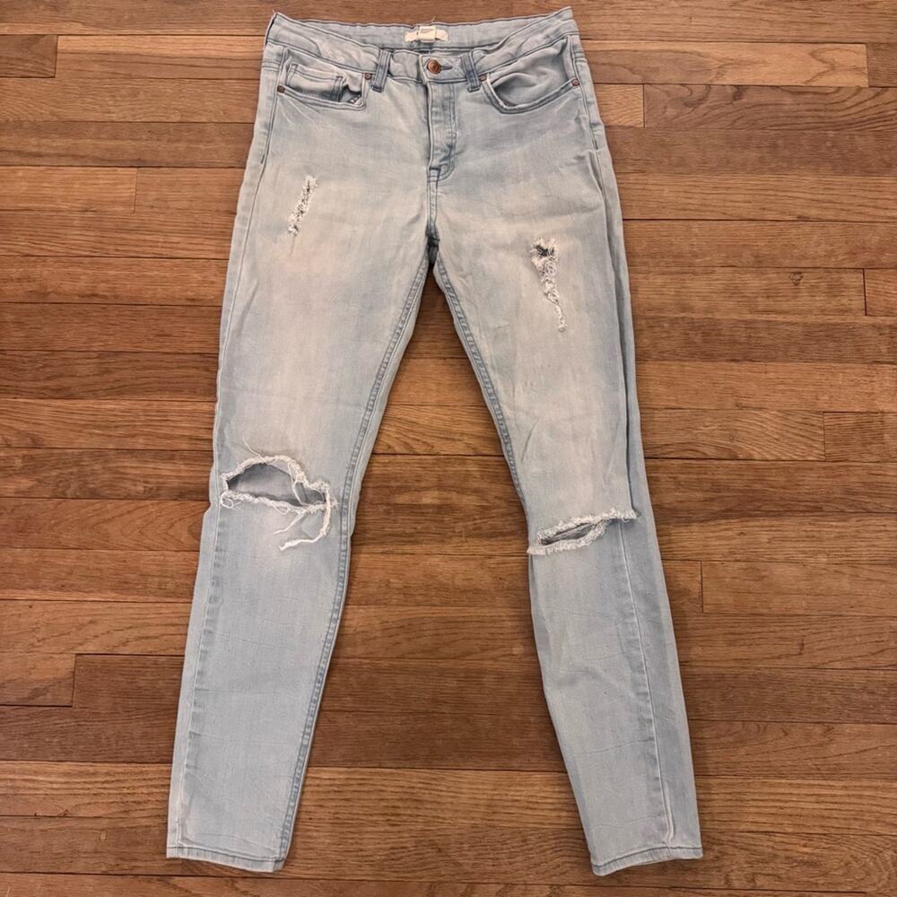 Forever 21 women's distressed light wash skinny jeans size 29
 b4